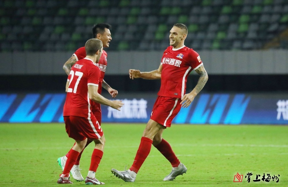 西亚卡姆新星连败表现惊艳，MAD未来可期！